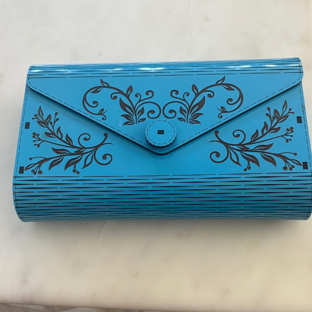 Stylish Blue Floral Women's Clutch
